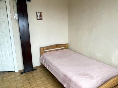 квартира за адресою Салютна вул., 4-А