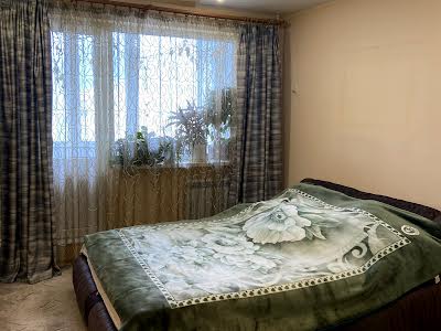 квартира за адресою Польова вул., 6