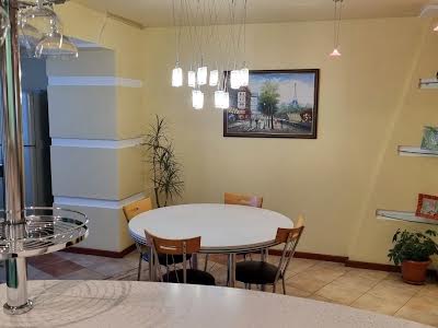 квартира за адресою Робоча, 152