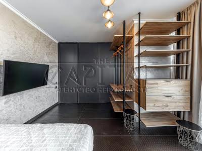 квартира за адресою Джона Маккейна вул. (Івана Кудрі), 7