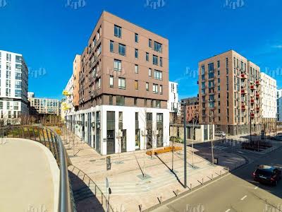 квартира за адресою Салютна вул., 2