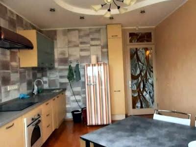квартира за адресою Саперно-Слобідська вул., 22