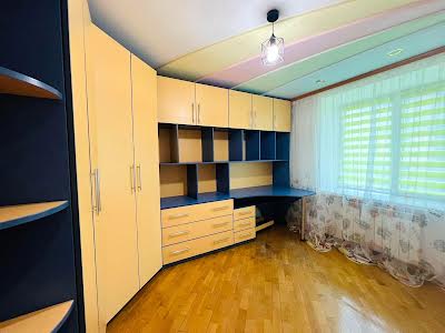 квартира за адресою Вербицького вул., 5