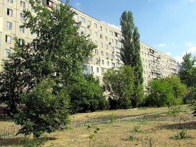 квартира за адресою Дніпровська набережна вул., 9