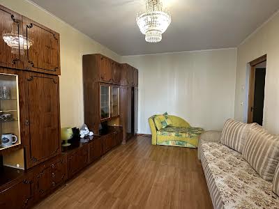 квартира за адресою Оноре де Бальзака вул., 55