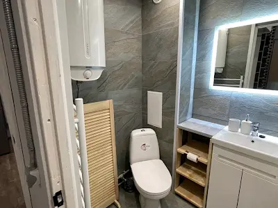 квартира за адресою Академіка Булаховського вул., 42/43