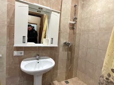 квартира за адресою Хоружинської, 8