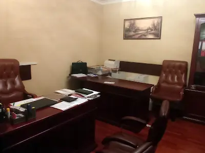 комерційна за адресою В'ячеслава Чорновола вул., 25