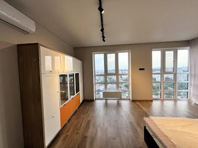 квартира за адресою Миколи Гулака вул., 4