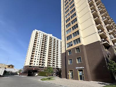 квартира за адресою Перлинна вул., 8