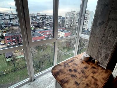 квартира по адресу Героев Днепра ул., 25