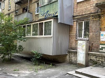 квартира за адресою Авіаконструктора Антонова вул., 8