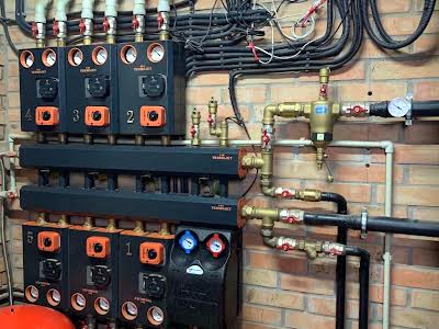 коммерческая по адресу Газопроводная ул., 2