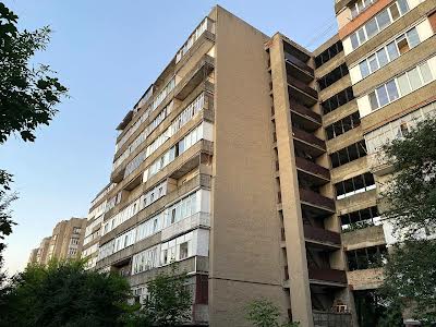 квартира по адресу набережная Василия Стефаника ул., 40