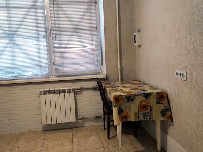 квартира по адресу Композитора Лятошинского ул., 8
