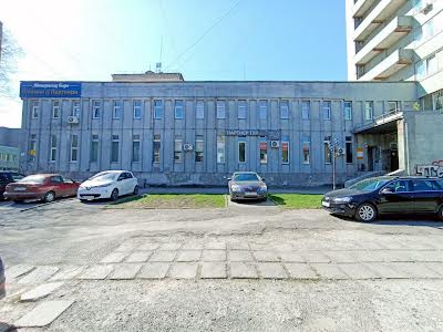 комерційна за адресою Героїв Майдану вул. (Театральна), 10