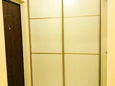 квартира за адресою Софії Русової вул., 7