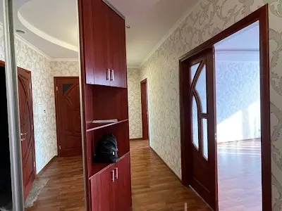 квартира за адресою Василя Симоненка вул., 2-Б