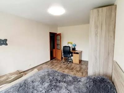 квартира за адресою Калинова вул., 47