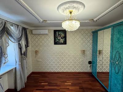 квартира за адресою Миру просп., 4-А