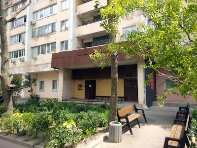 квартира за адресою Академіка Янгеля вул., 8
