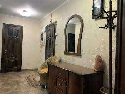 квартира за адресою Прирічна, 17Д