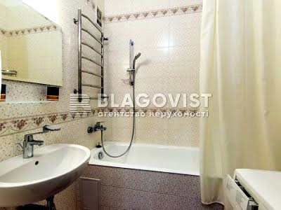 квартира по адресу Кловский спуск, 4