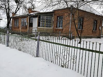 дом по адресу с. Давыдковцы, Центральна