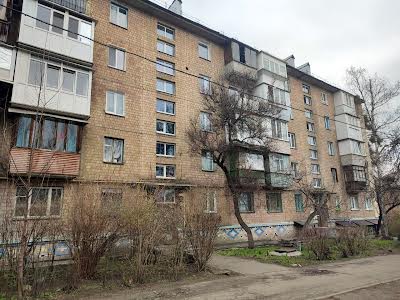 квартира за адресою Світлицького вул., 13