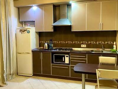 квартира за адресою Малинівська вул., 19