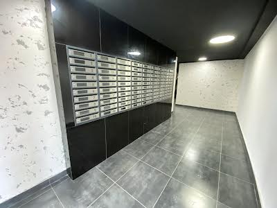 квартира по адресу Крайковского ул., 1