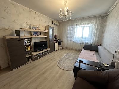 квартира за адресою Євгенія Логінова вул. (Крилова), 48