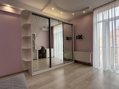 квартира за адресою Регенераторна вул., 4