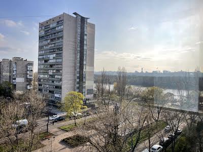 квартира за адресою Русанівський бульв., 3