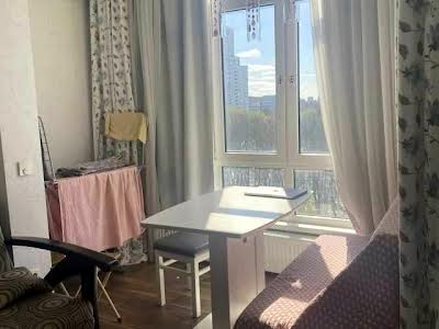 квартира за адресою Авіаконструктора Ігоря Сікорського вул. (Танкова), 4-Б