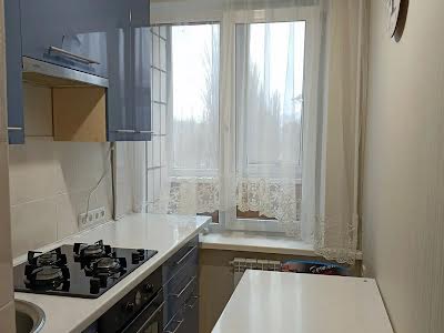 квартира за адресою Сулеймана Стальського вул., 8б