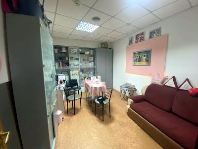 комерційна за адресою Зарічанська вул., 14/А