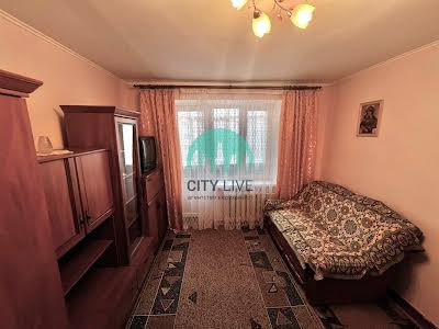 квартира по адресу Сухомлинского ул., 2а