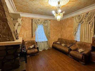 будинок за адресою Карпатської Січі вул. (Гвардійська), 36