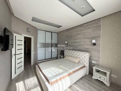 квартира за адресою Авіаконструктора Антонова вул., 2Б