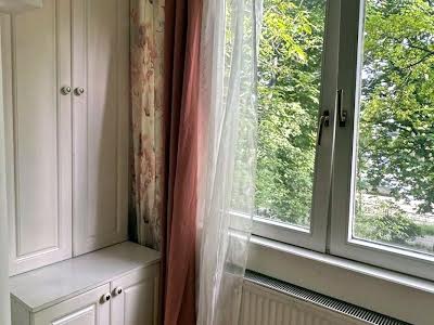 квартира за адресою Дегтярівська вул., 10