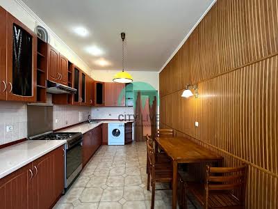 квартира за адресою Чорновола вул., 107