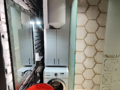 квартира за адресою Набережна вул., 8д