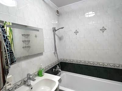 квартира за адресою Радистів вул., 2