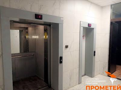 квартира за адресою Анни Ахматової вул., 34