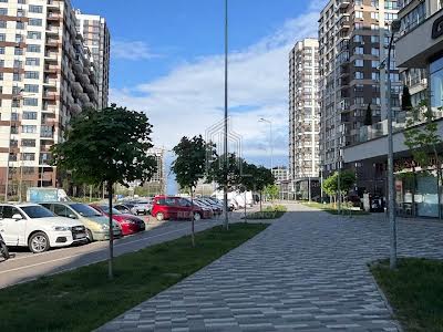 квартира за адресою Олександра Олеся вул., 5