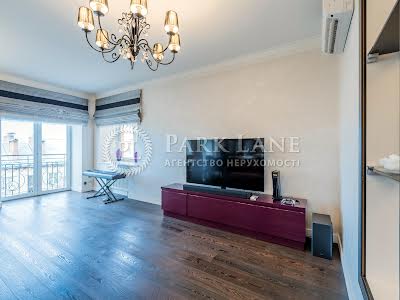 квартира за адресою Почайнинська вул., 70
