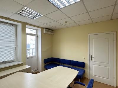 комерційна за адресою Миколи Бажана просп., 10
