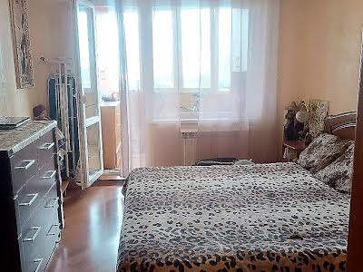 квартира по адресу Средняя ул., 1