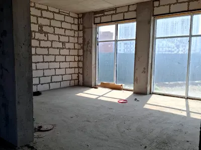комерційна за адресою Академіка Сахарова вул., 50